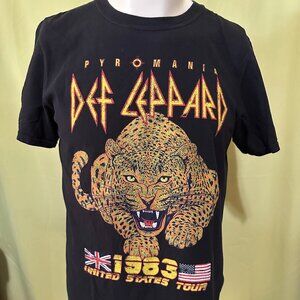Def Leppard Pyromania Men's Black T Shirt Size Medium Cotton